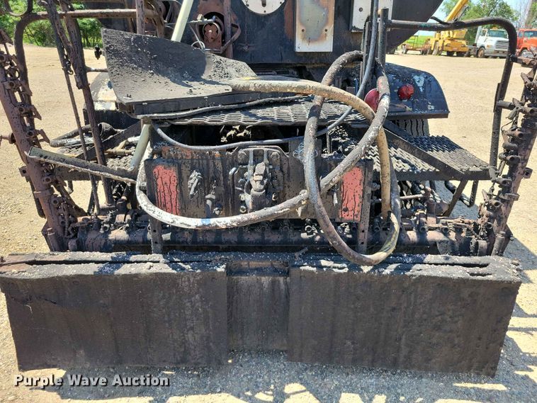 image for item EE1155 1981 GMC General oil distributor truck
