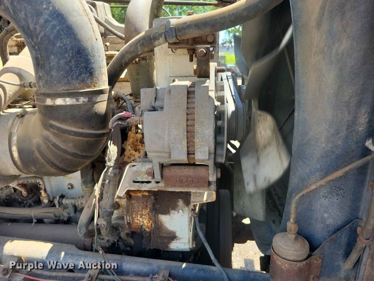 image for item EE1155 1981 GMC General oil distributor truck
