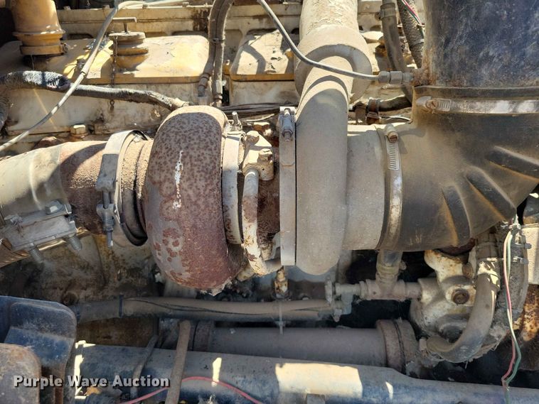 image for item EE1155 1981 GMC General oil distributor truck