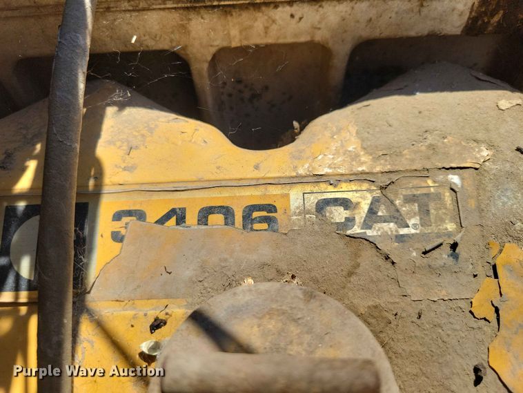 image for item EE1155 1981 GMC General oil distributor truck