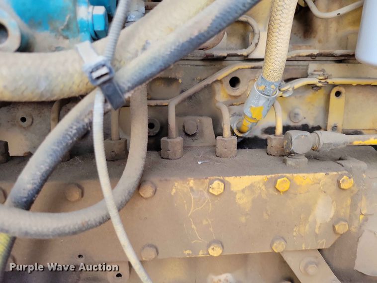 image for item EE1157 1989 Ford L9000 semi truck