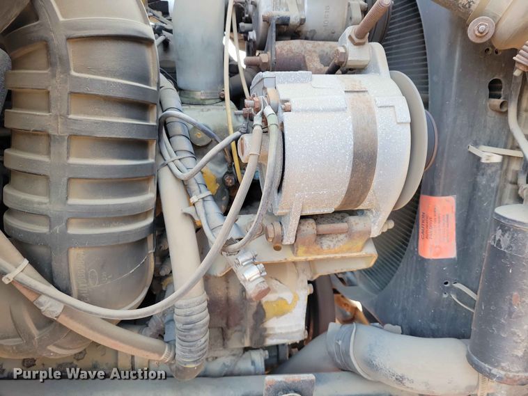 image for item EE1157 1989 Ford L9000 semi truck