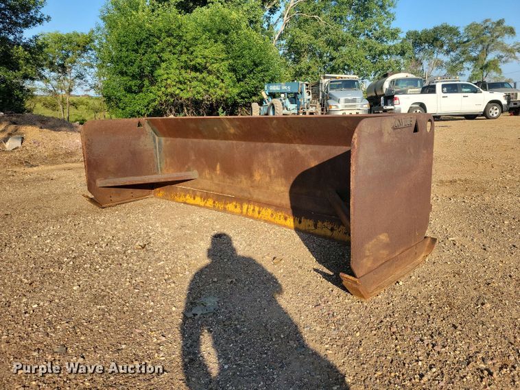 image for item EE1160 Linville skid steer box blade