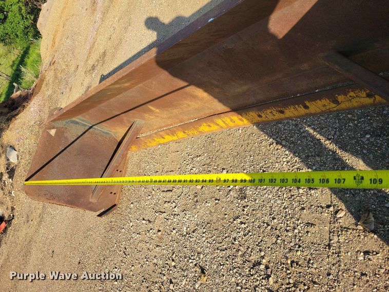 image for item EE1160 Linville skid steer box blade