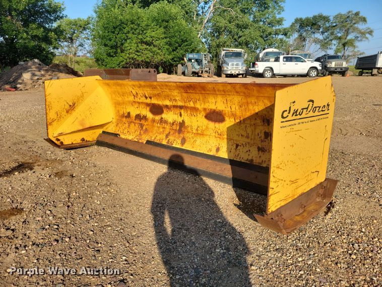 image for item EE1161 SnoDozer skid steer box blade