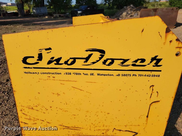 image for item EE1161 SnoDozer skid steer box blade