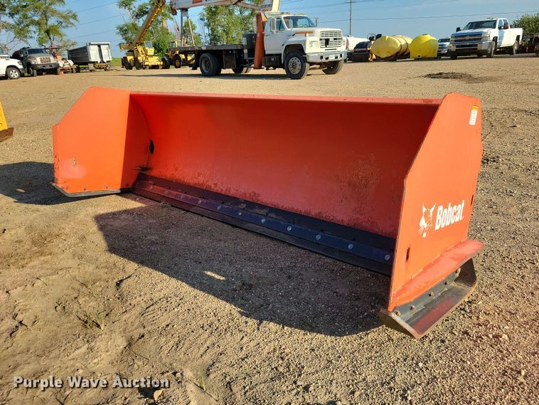 image for item EE1162 Bobcat skid steer box blade
