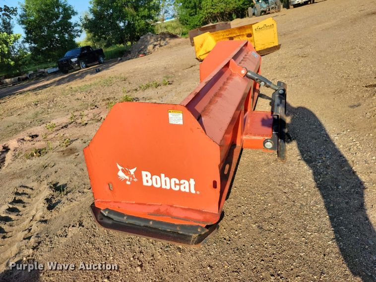 image for item EE1162 Bobcat skid steer box blade