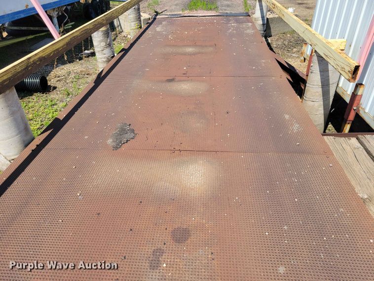 image for item EE1164 1977 Thurman 40PT34X10 truck scale