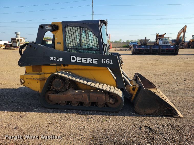 image for item EE1165 2015 John Deere 323E tracked skid steer loader