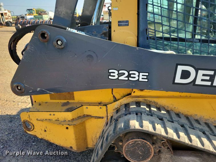 image for item EE1165 2015 John Deere 323E tracked skid steer loader
