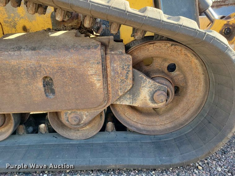 image for item EE1165 2015 John Deere 323E tracked skid steer loader