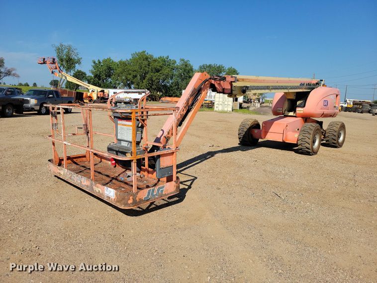 image for item EE1166 2008 JLG 660SJ boom lift