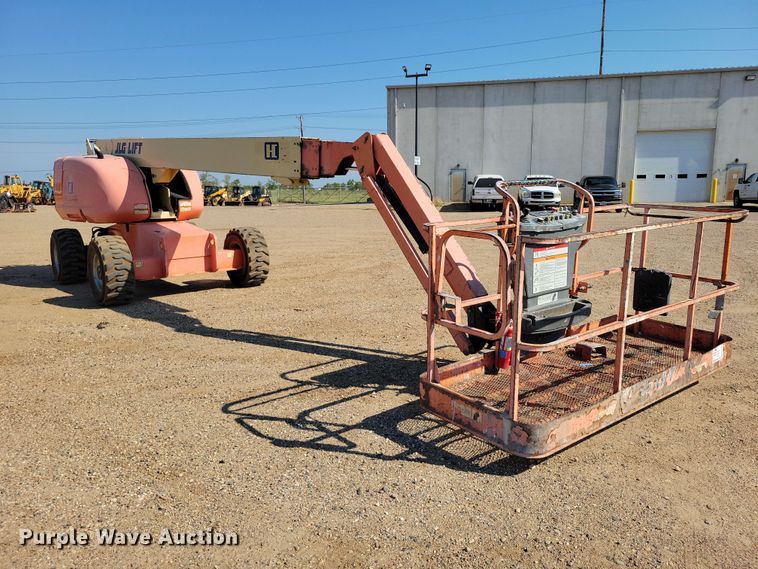 image for item EE1166 2008 JLG 660SJ boom lift
