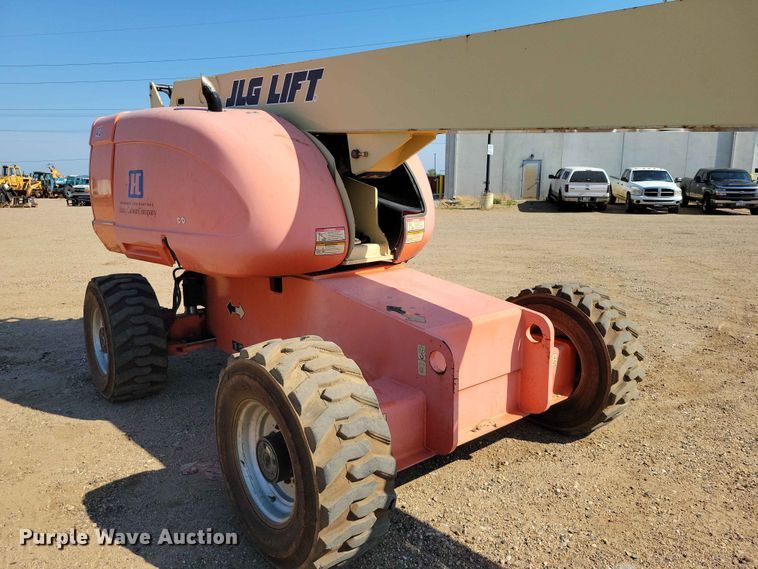 image for item EE1166 2008 JLG 660SJ boom lift