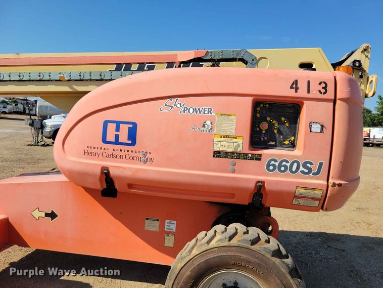 image for item EE1166 2008 JLG 660SJ boom lift