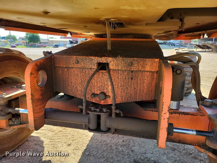 image for item EE1166 2008 JLG 660SJ boom lift