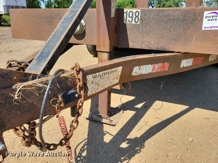 image for item EE1168 2005 Dressen Custom Trailers equipment trailer