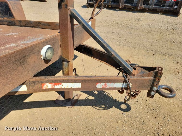 image for item EE1168 2005 Dressen Custom Trailers equipment trailer