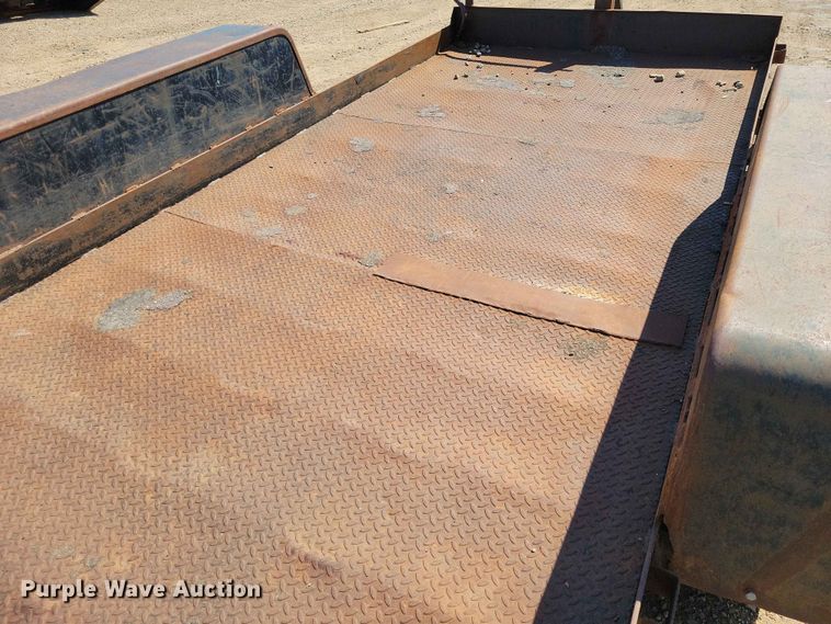image for item EE1168 2005 Dressen Custom Trailers equipment trailer