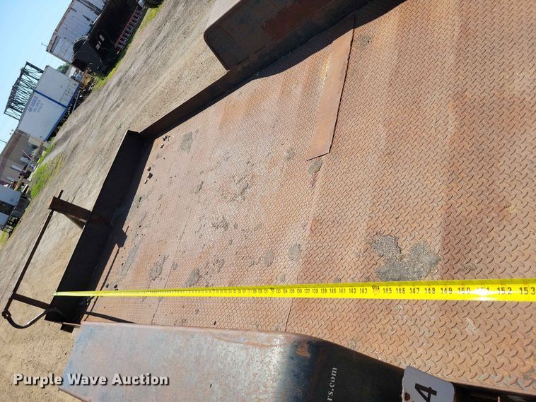 image for item EE1168 2005 Dressen Custom Trailers equipment trailer