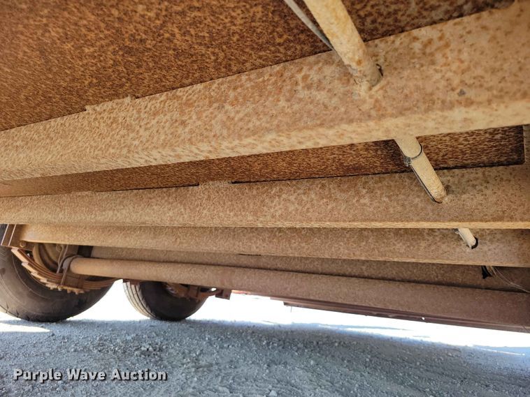 image for item EE1168 2005 Dressen Custom Trailers equipment trailer