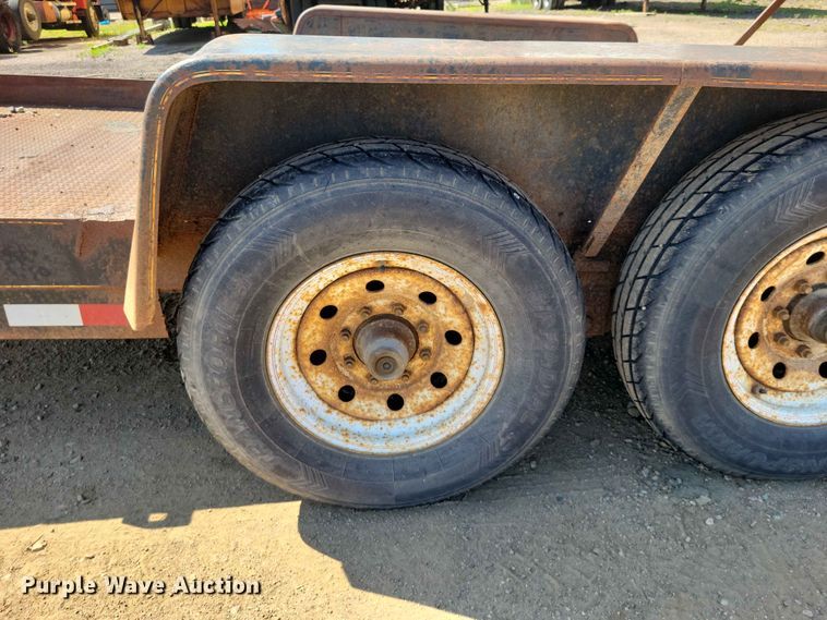 image for item EE1168 2005 Dressen Custom Trailers equipment trailer