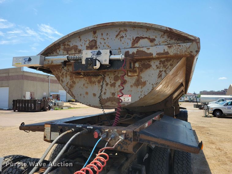 image for item EE1170 2011 SiDump'R Trailers SDR325 side dump trailer