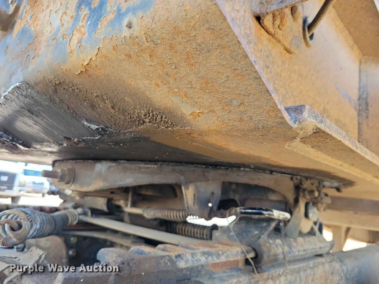 image for item EE1170 2011 SiDump'R Trailers SDR325 side dump trailer