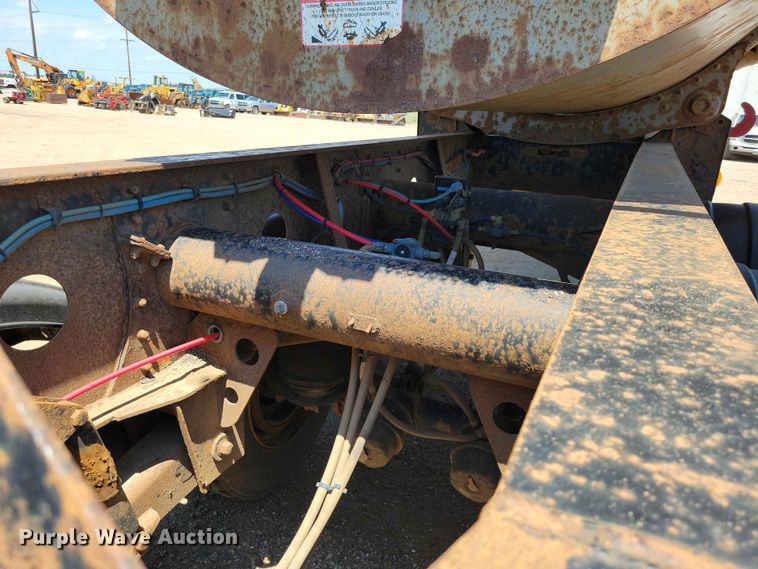 image for item EE1170 2011 SiDump'R Trailers SDR325 side dump trailer