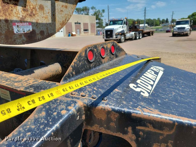 image for item EE1170 2011 SiDump'R Trailers SDR325 side dump trailer