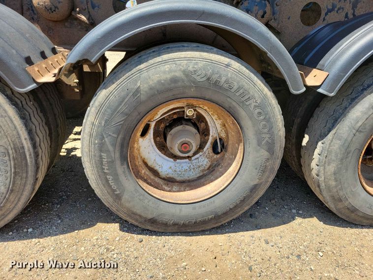 image for item EE1170 2011 SiDump'R Trailers SDR325 side dump trailer