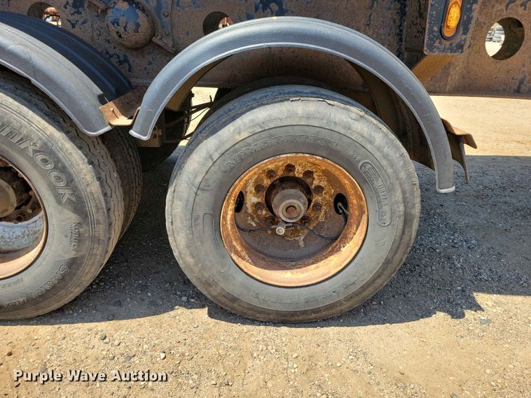 image for item EE1170 2011 SiDump'R Trailers SDR325 side dump trailer