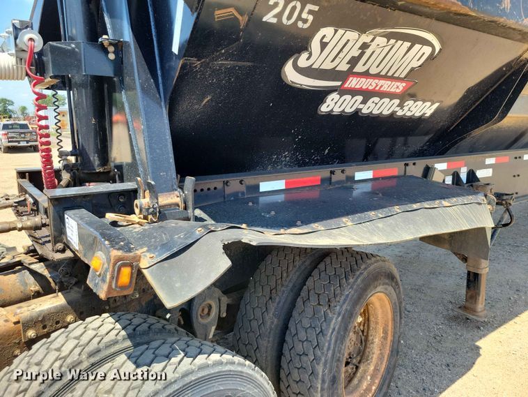 image for item EE1172 2017 Side Dump Industries side dump trailer
