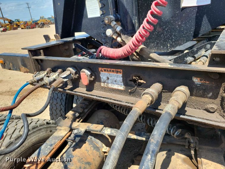 image for item EE1172 2017 Side Dump Industries side dump trailer