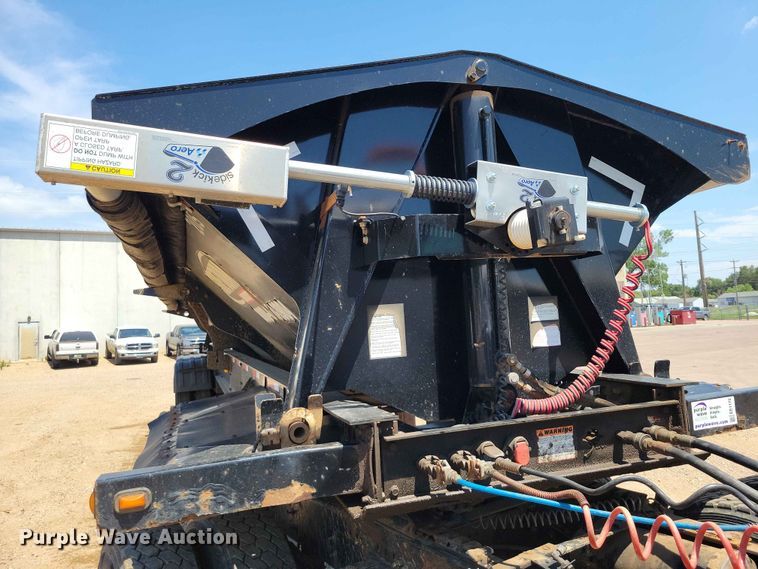 image for item EE1172 2017 Side Dump Industries side dump trailer