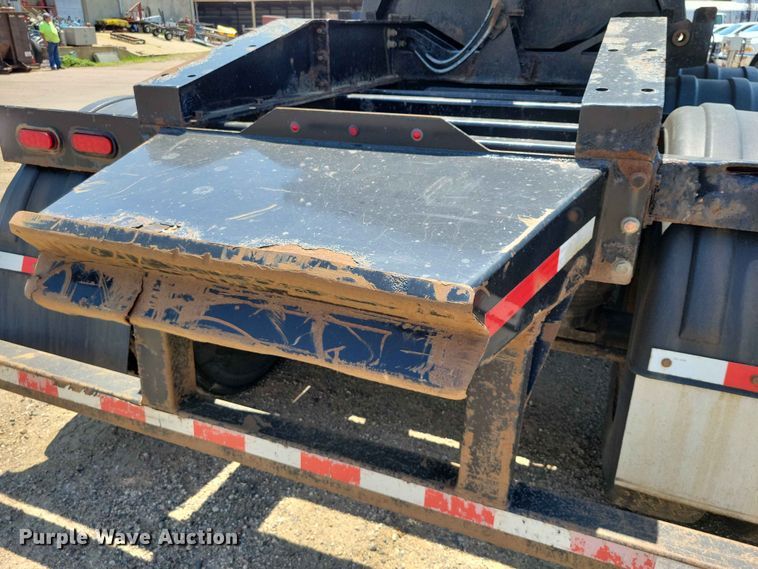 image for item EE1172 2017 Side Dump Industries side dump trailer