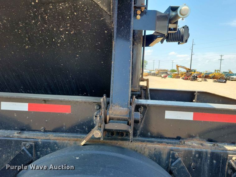 image for item EE1172 2017 Side Dump Industries side dump trailer