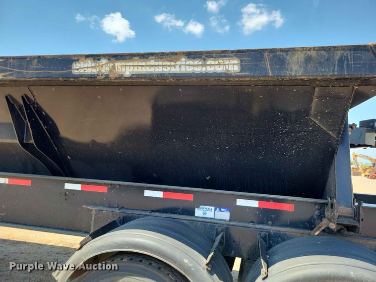 image for item EE1172 2017 Side Dump Industries side dump trailer