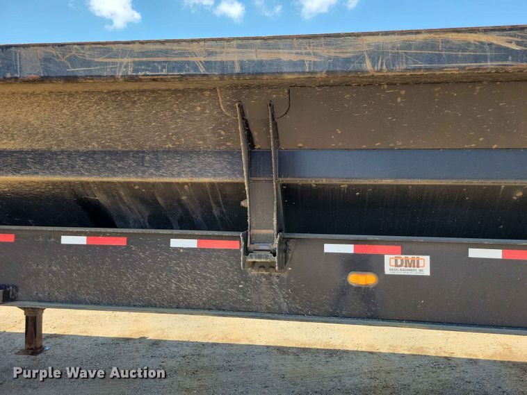 image for item EE1172 2017 Side Dump Industries side dump trailer