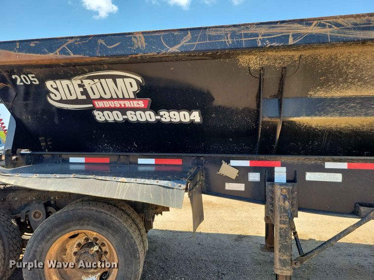 image for item EE1172 2017 Side Dump Industries side dump trailer