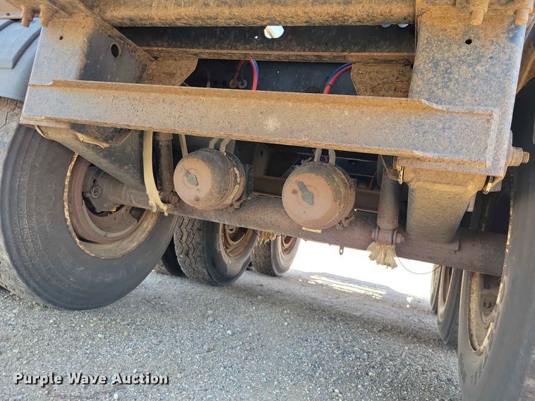 image for item EE1172 2017 Side Dump Industries side dump trailer