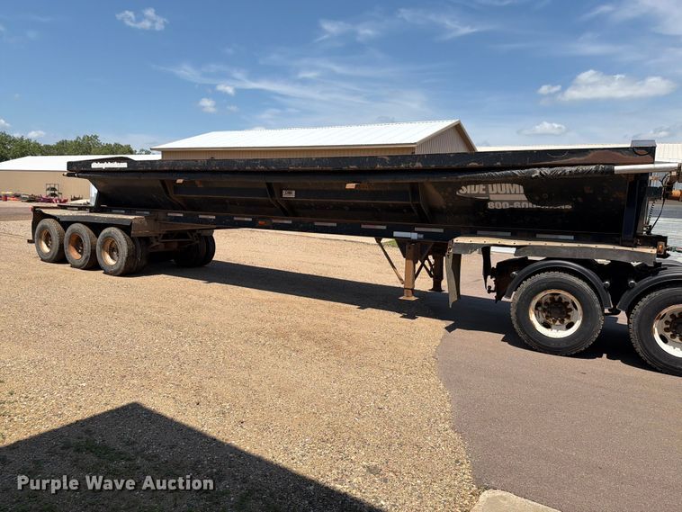 image for item EE1173 2010 Side Dump Industries side dump trailer