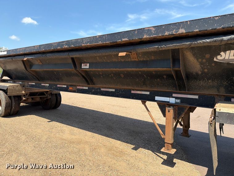 image for item EE1173 2010 Side Dump Industries side dump trailer