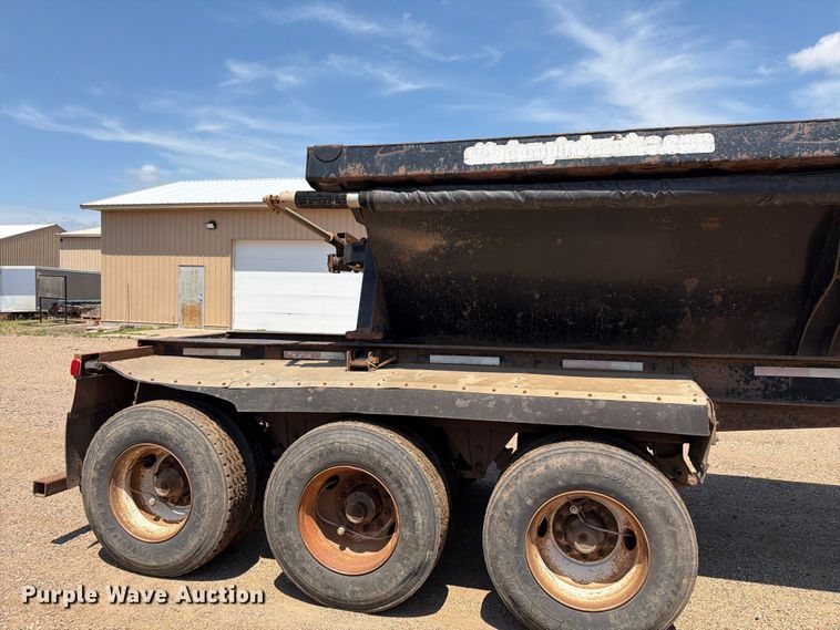 image for item EE1173 2010 Side Dump Industries side dump trailer