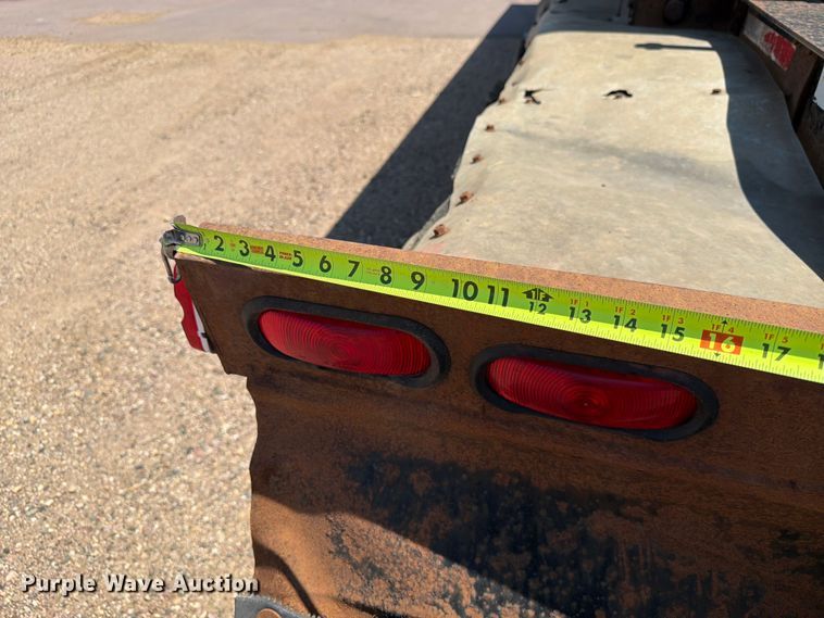 image for item EE1173 2010 Side Dump Industries side dump trailer