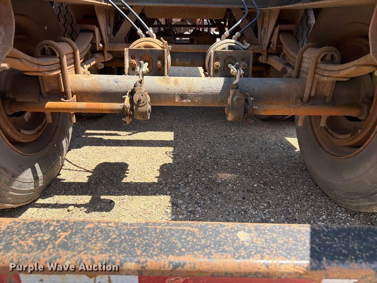 image for item EE1173 2010 Side Dump Industries side dump trailer