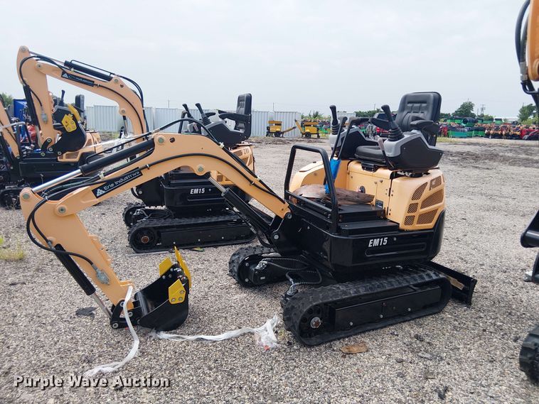 image for item EE1480 2024 Erie Industries EM15 mini excavator
