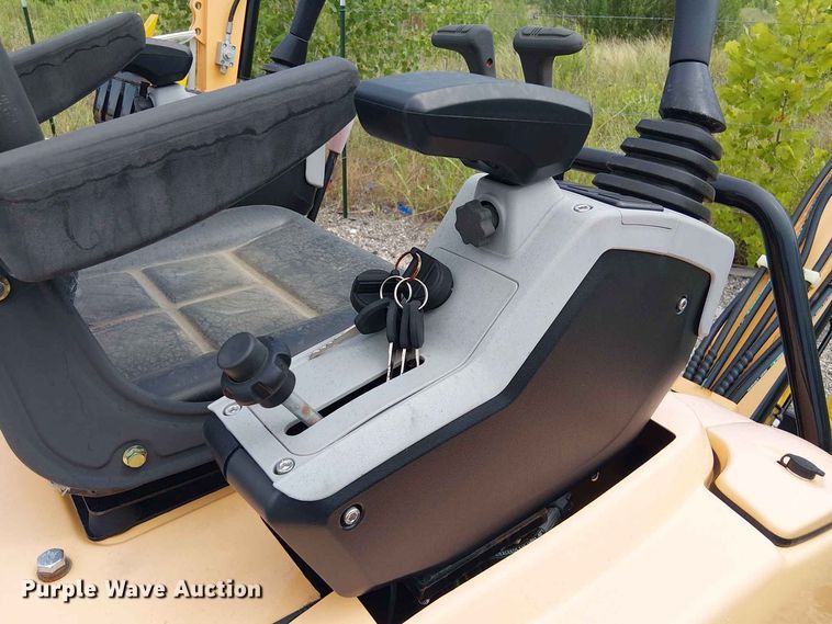 image for item EE1480 2024 Erie Industries EM15 mini excavator