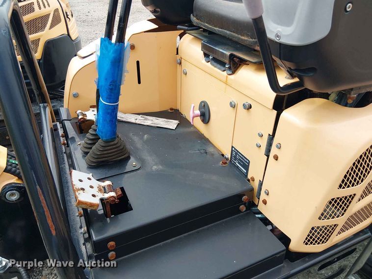 image for item EE1480 2024 Erie Industries EM15 mini excavator